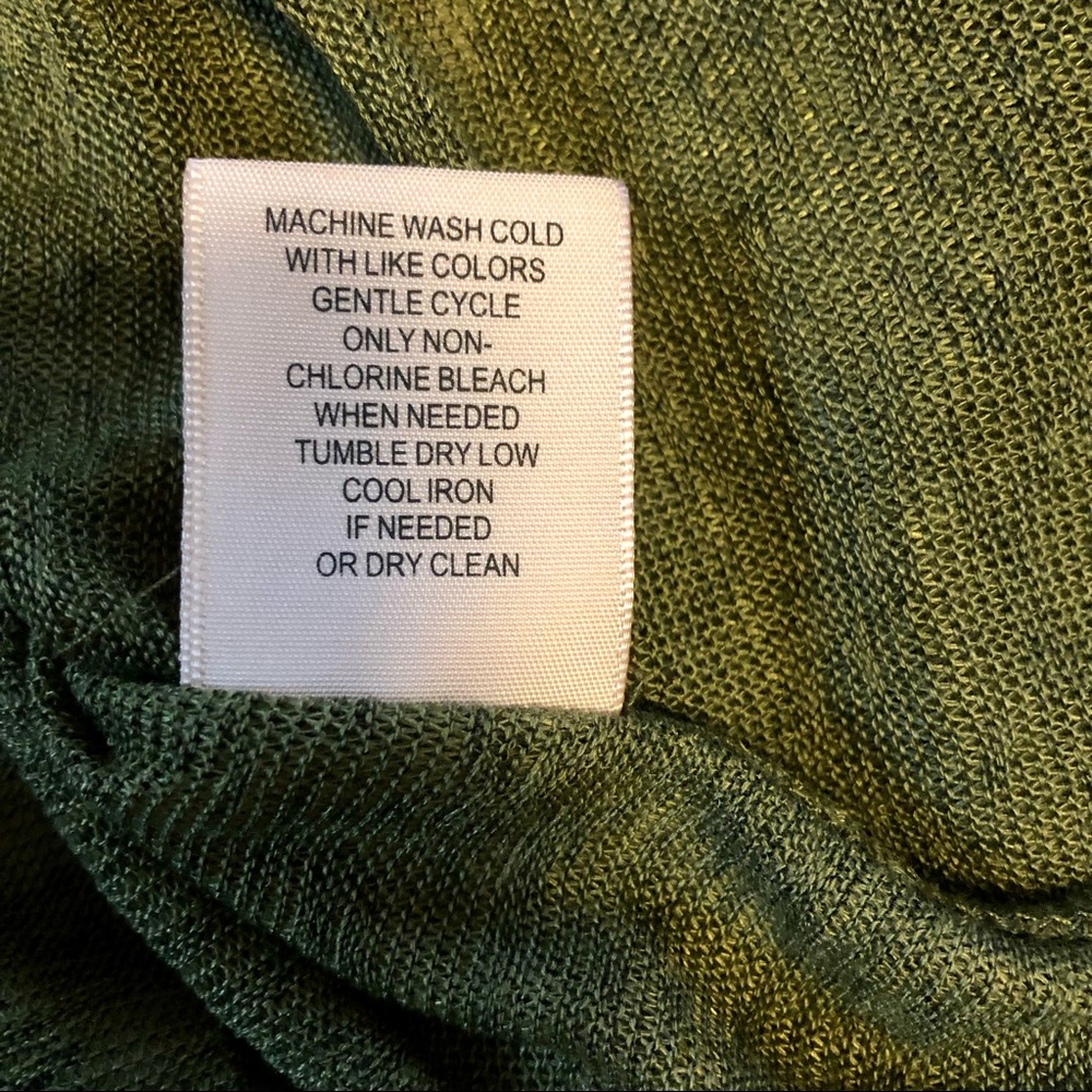 *NWT* Philosophy Long sleeve - Picture 5 of 5